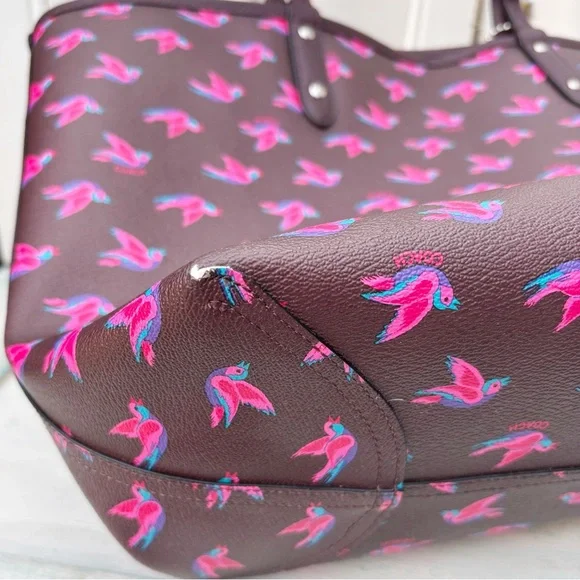 Coach Reversible City Tote Bag In Happy Bird Print Canvas 55870 Oxblood 1 - Picture 7 of 13